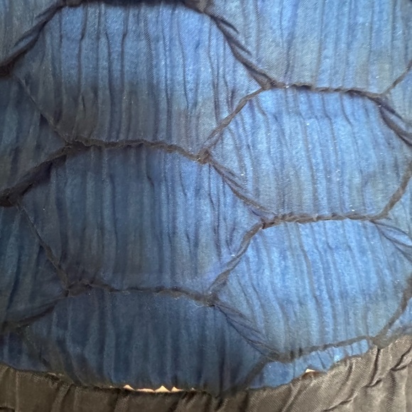 Reversible Blue Textured Top - Picture 6 of 6